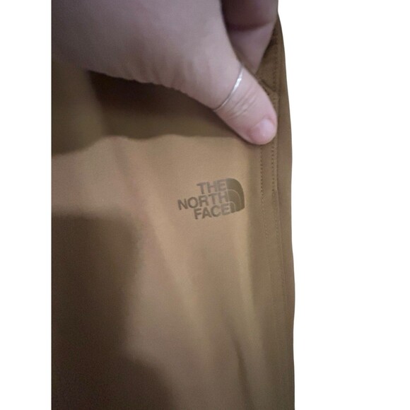The North Face woman’s  Sand size 14 transformer pants outdoor Nature  Hiking - Picture 3 of 10